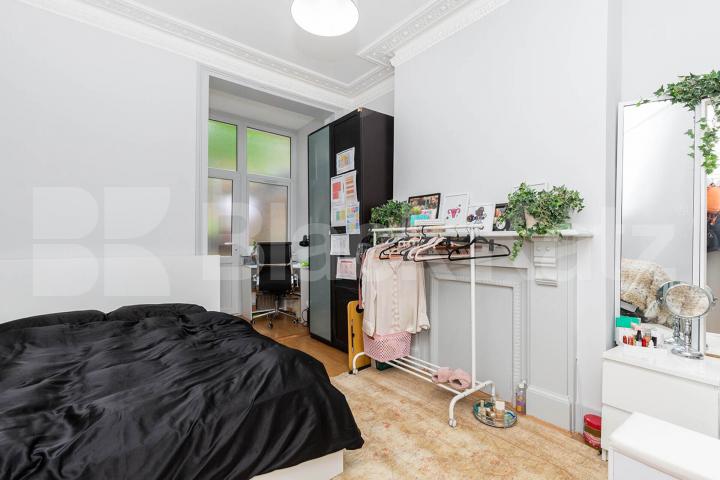 Large 6 bedroom house with 2 bathrooms and close to Archway Station Parolles Road, Archway